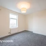 Rent 4 bedroom house in West Midlands