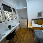 Rent 6 bedroom house in Madrid