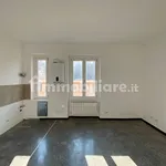 Affitto 2 camera appartamento di 53 m² in Genoa