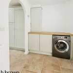 Rent 4 bedroom house in East Of England