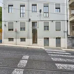 Rent 1 bedroom apartment of 40 m² in lisbon