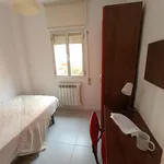 Rent 4 bedroom apartment in Madrid