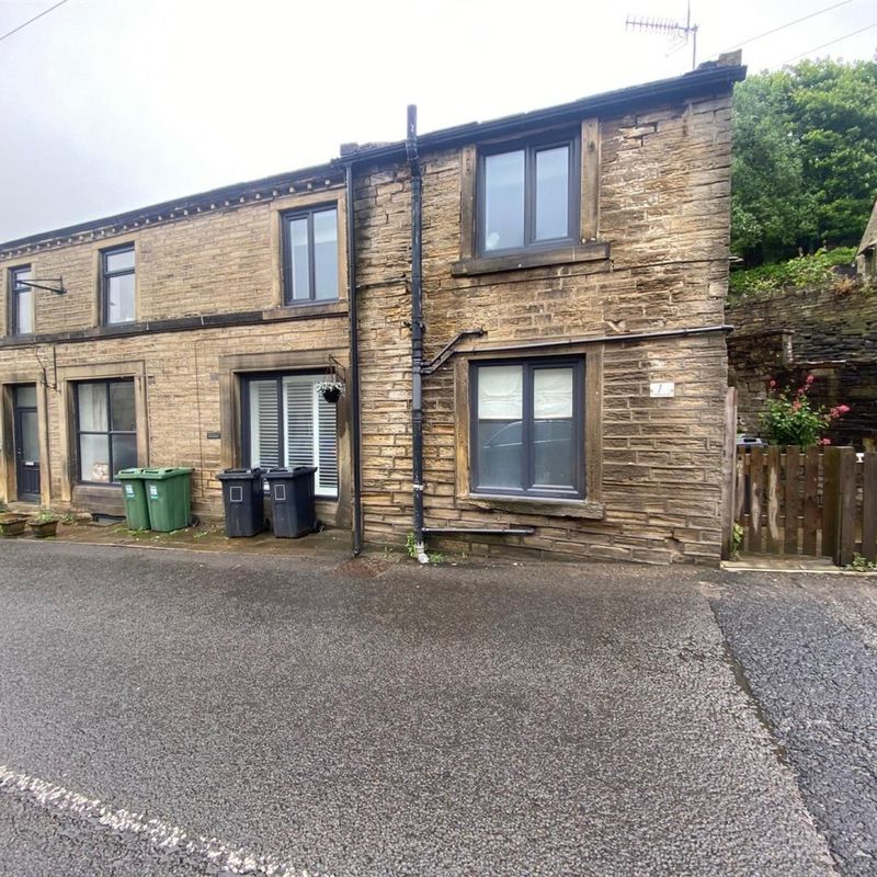 2 bed House - Terraced To Let in 
	 in Dunford Road, Holmfirth Under Bank