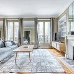 Appartement de 1400 m² avec 3 chambre(s) en location à Paris