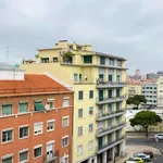 Rent 1 bedroom apartment of 40 m² in lisbon