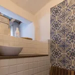 Rent 1 bedroom apartment of 35 m² in florence