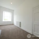 Rent 4 bedroom flat in Edinburgh