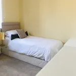 Rent 3 bedroom flat in Aberdeen