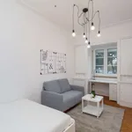 Rent a room in lisbon