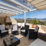 Rent 3 bedroom apartment of 160 m² in Estepona