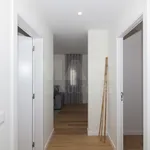 Rent 3 bedroom apartment of 51 m² in Lisbon