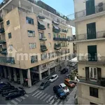 Rent 4 bedroom apartment of 81 m² in Palermo