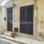 Rent 3 bedroom house of 71 m² in Ragusa