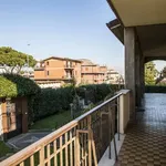 Rent a room of 360 m² in Rome