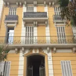 Rent 2 bedroom apartment of 30 m² in Hyères