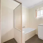 Rent 3 bedroom house in Morayfield