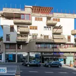 Affitto 4 camera appartamento di 127 m² in Catania