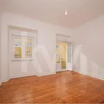 Rent 4 bedroom apartment of 116 m² in Lisbon