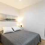 Rent 1 bedroom apartment of 40 m² in Barcelona