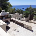 Rent 4 bedroom house of 240 m² in Egina