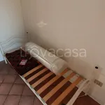 Rent 4 bedroom apartment of 70 m² in Adria