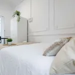 Rent a room of 80 m² in valencia