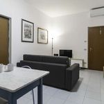 Rent 1 bedroom apartment of 50 m² in Milano