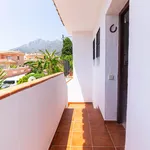 Rent 4 bedroom house of 161 m² in Marbella