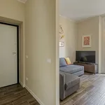 Rent 2 bedroom apartment in Milan