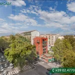 Rent 3 bedroom apartment of 70 m² in Milan