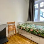 Rent 2 bedroom house in Epsom and Ewell