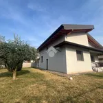 Rent 4 bedroom house of 178 m² in Capriolo