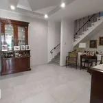 Rent 5 bedroom house of 180 m² in Bari