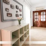 Rent 4 bedroom apartment in Seville