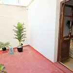 Rent a room of 90 m² in valencia