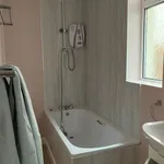 Rent 3 bedroom apartment in Wales