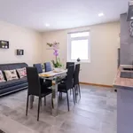 Rent 3 bedroom apartment of 130 m² in porto