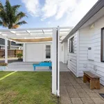 Rent 3 bedroom house in Papamoa