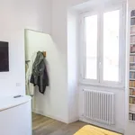 Rent a room of 60 m² in rome