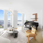 Rent 1 bedroom apartment of 98 m² in Manhattan