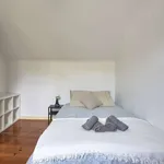 Rent a room in lisbon