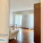 Rent 4 bedroom apartment of 170 m² in Milan