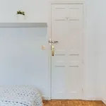 Rent a room in Madrid