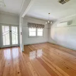 Rent 3 bedroom house in North Bendigo