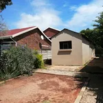 Rent 2 bedroom house in Roodepoort