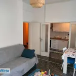 Affitto 3 camera appartamento di 56 m² in Genoa