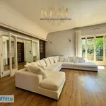 Rent 6 bedroom house of 505 m² in Florence