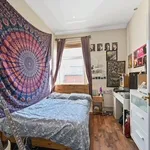 Rent 4 bedroom house in Preston