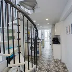 Rent a room of 90 m² in valencia