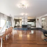 Rent 6 bedroom house in Prague